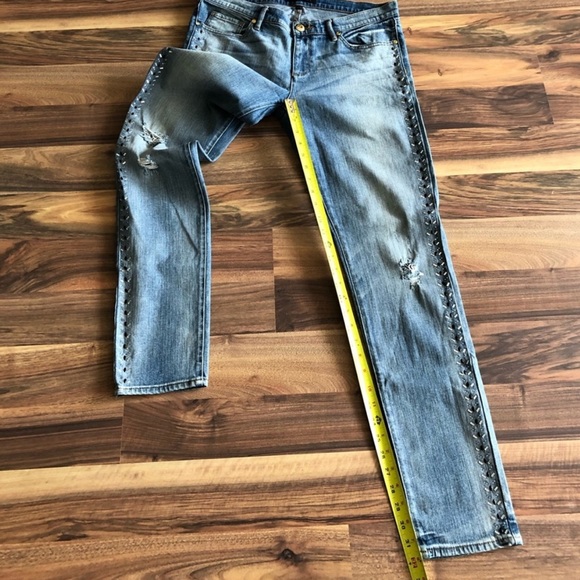 Juicy Couture distress skinny jeans - Picture 9 of 9